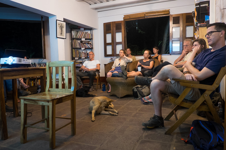 Talks about Nicaragua at La Mariposa