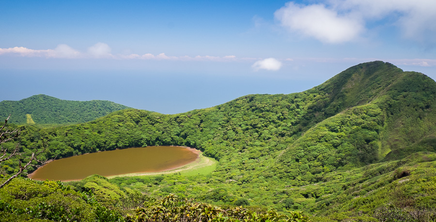 Volcán Maderas crater lake