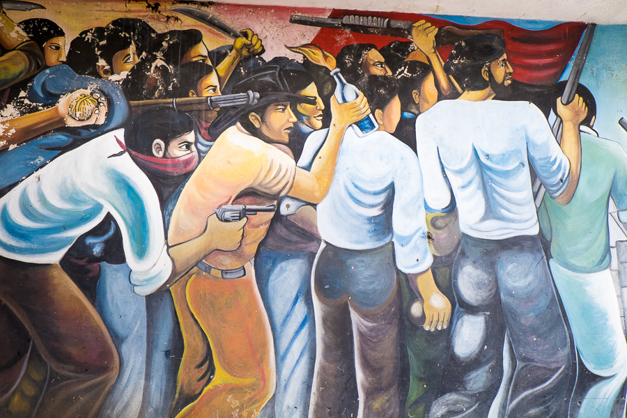Estelí mural tour casa de cultura