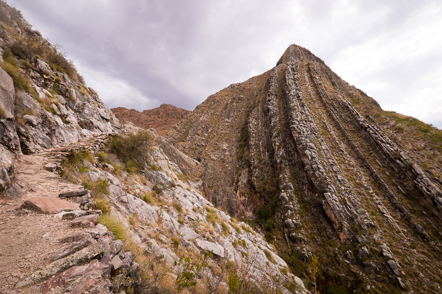 Toro Toro - Siete Vueltas - folded and tilted strata