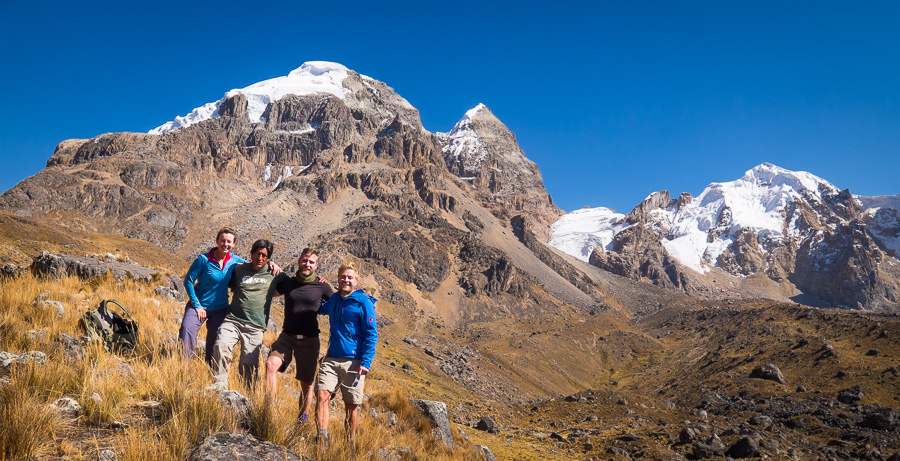 Group Photo on the way Punta Cuyoc - Cordillera Huayhuash