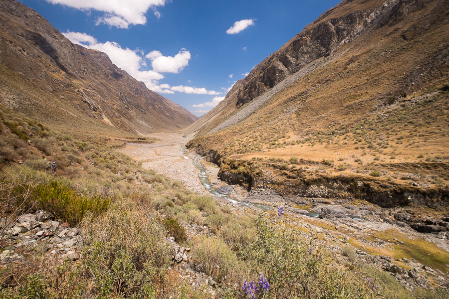 Valley to Huayllapa - Cordillera Huayhuash