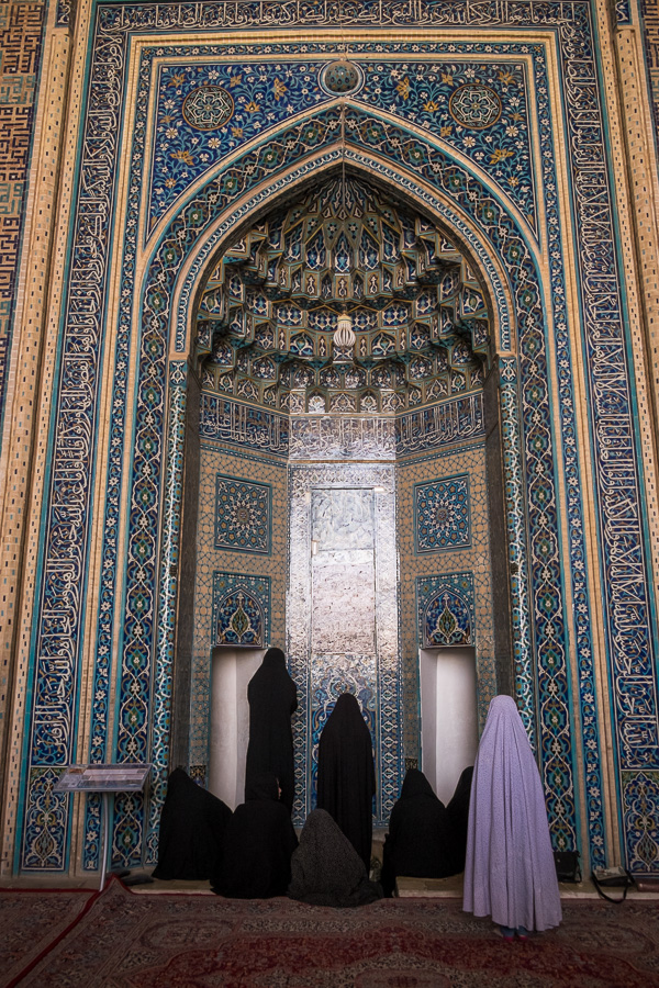 Women praying at Jameh Mosque - Yazd - Iran
