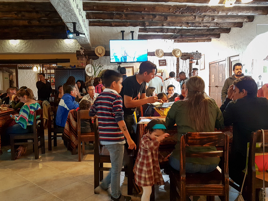 Mama Lola restaurant packed at lunchtime - Loja - Ecuador