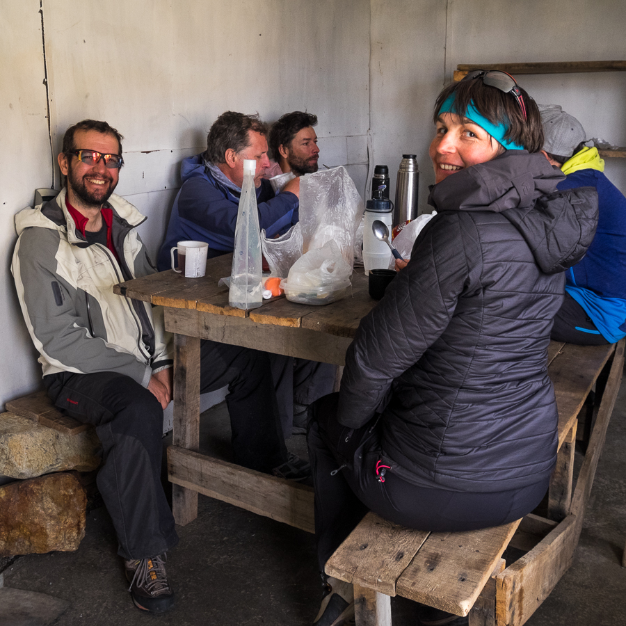 Refugio Paso del Viento - eating together