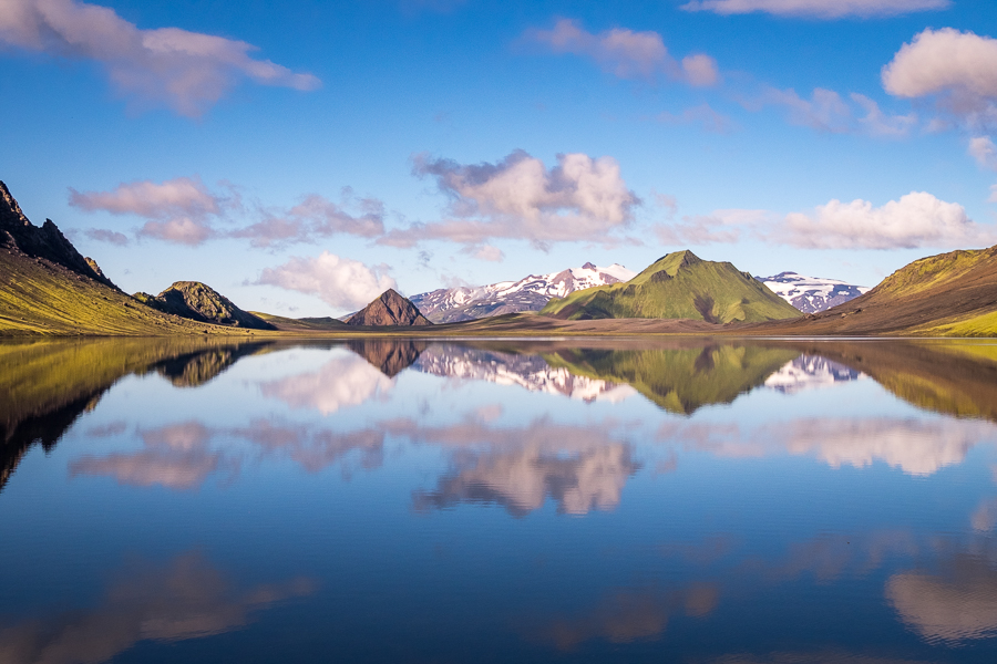 Almost perfect reflections in Lake Álftavatn - Volcanic Trails - Central Highlands, Iceland