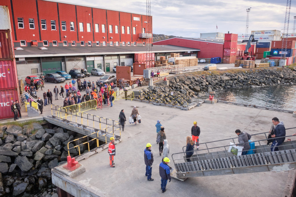 Welcome at Sisimiut harbour - Sarfaq Ittuk - West Greenland