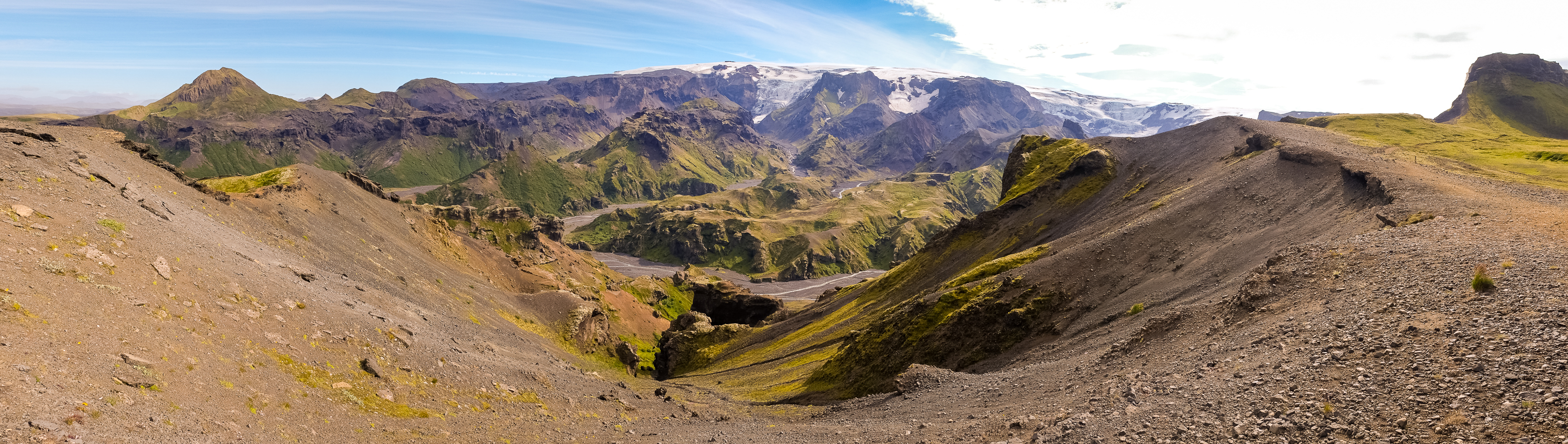 Goðalönd panorama - Laugavegur Fimmvörðuháls Trail - Icelandic Highlands
