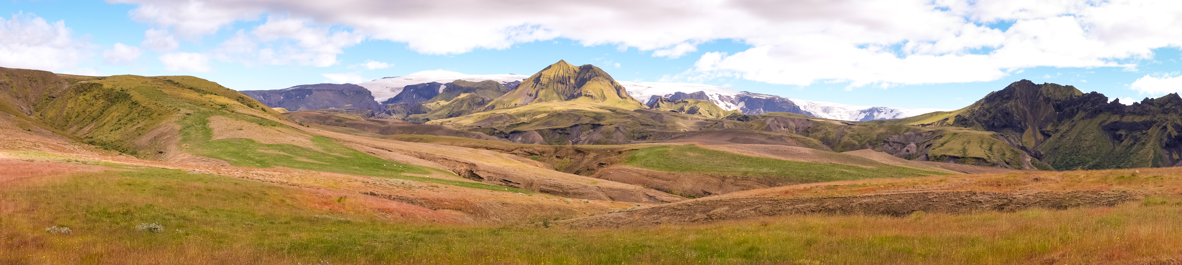 Panorama of part of Day 4 of the Laugavegur Trail - Icelandic Highlands