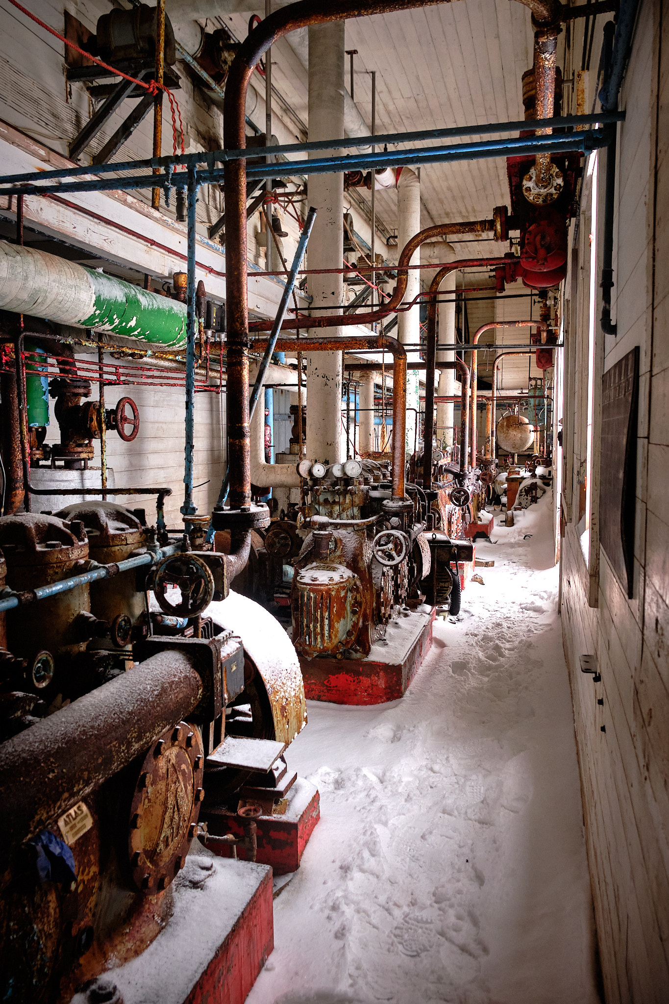 Machinery room - Nordafar Abandoned fish factory near Nuuk